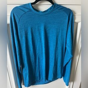 Lululemon mens long sleeve workout shirt size large